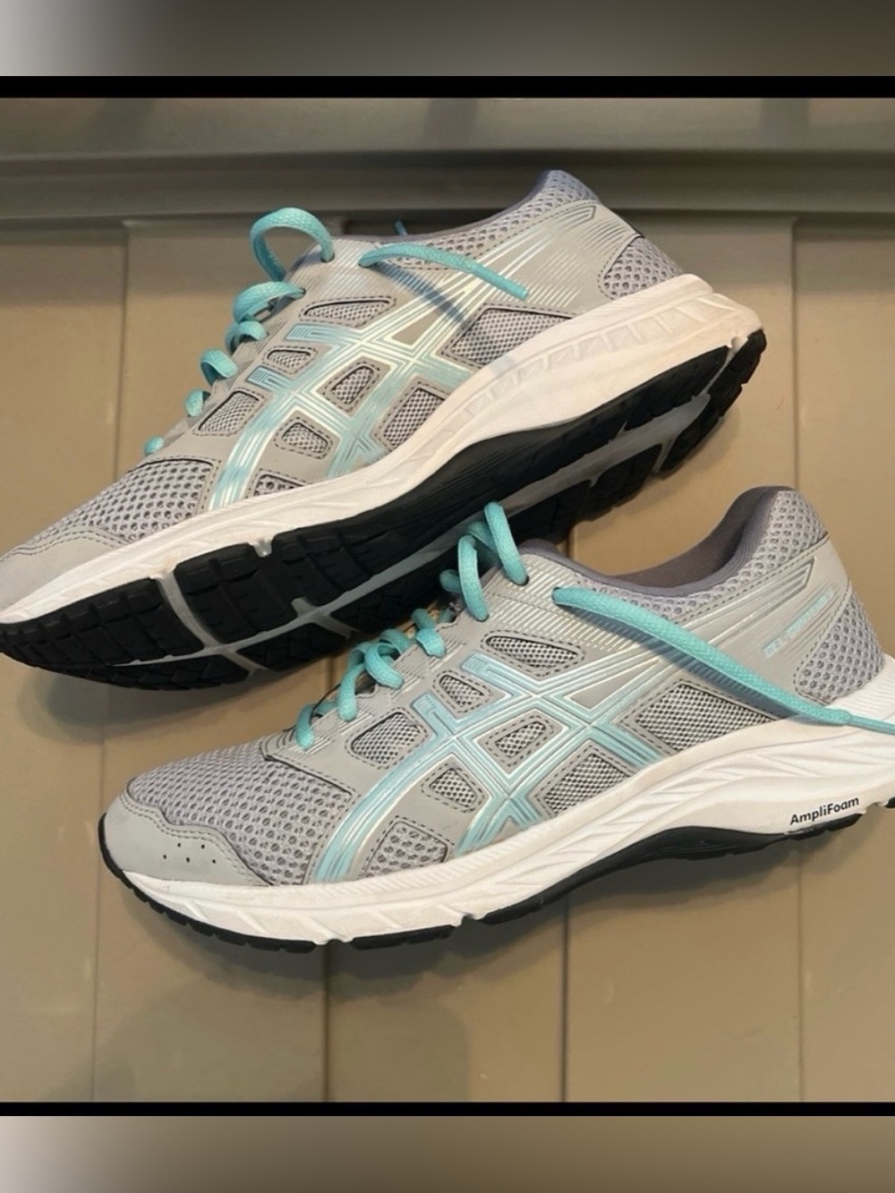 ASICS Gray, Aqua & Silver Women's Running Sneakers sz 6.5